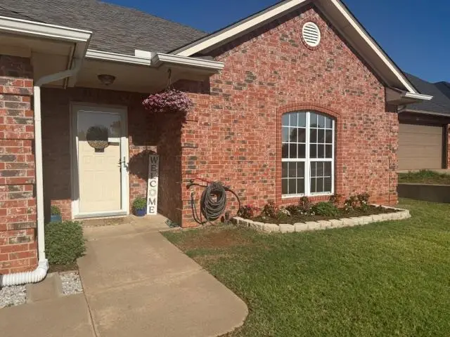 2217 University Boulevard, Chickasha, OK 73018 - #3