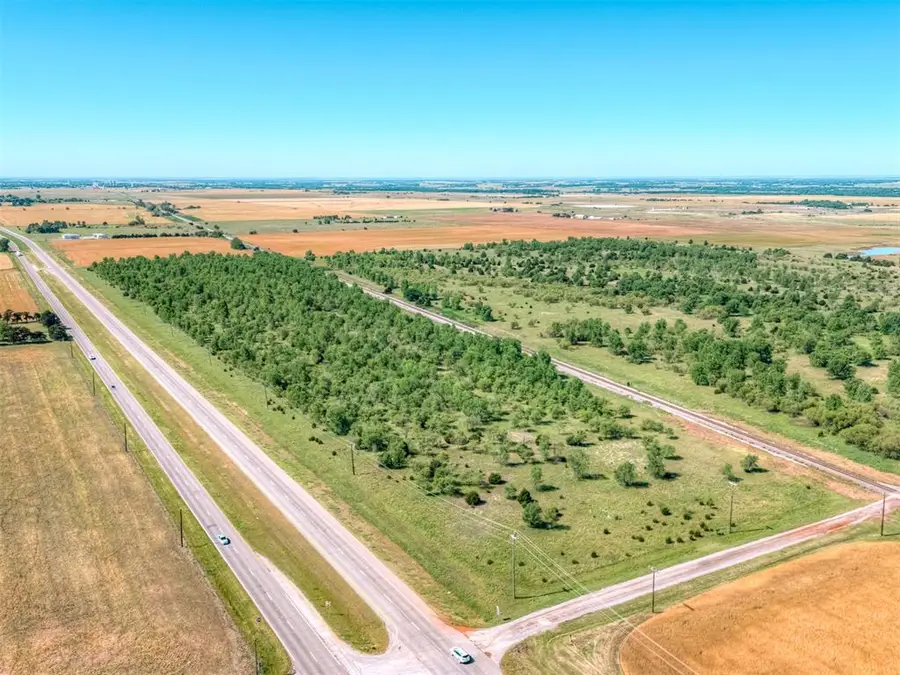 1225 W Marshall Road, Bison, OK 73720 - #2