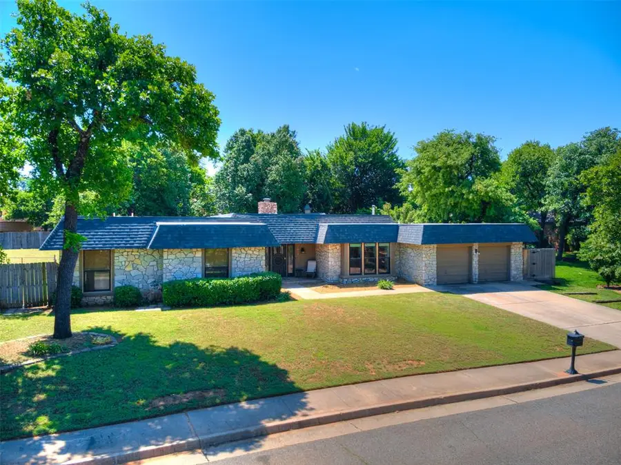 1812 Dove Court, Edmond, OK 73034 - #3