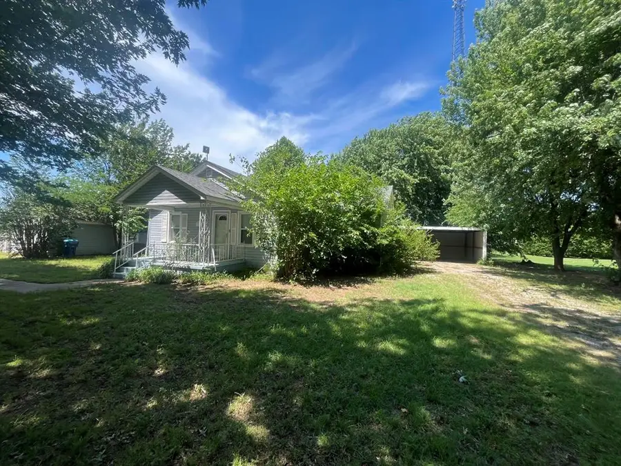 701 SW 3rd Street, Tuttle, OK 73089 - #3