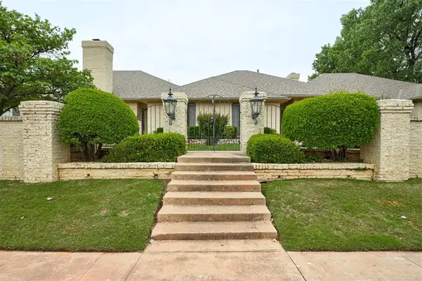 2100 Cobblestone Court #106, Edmond, OK 73034