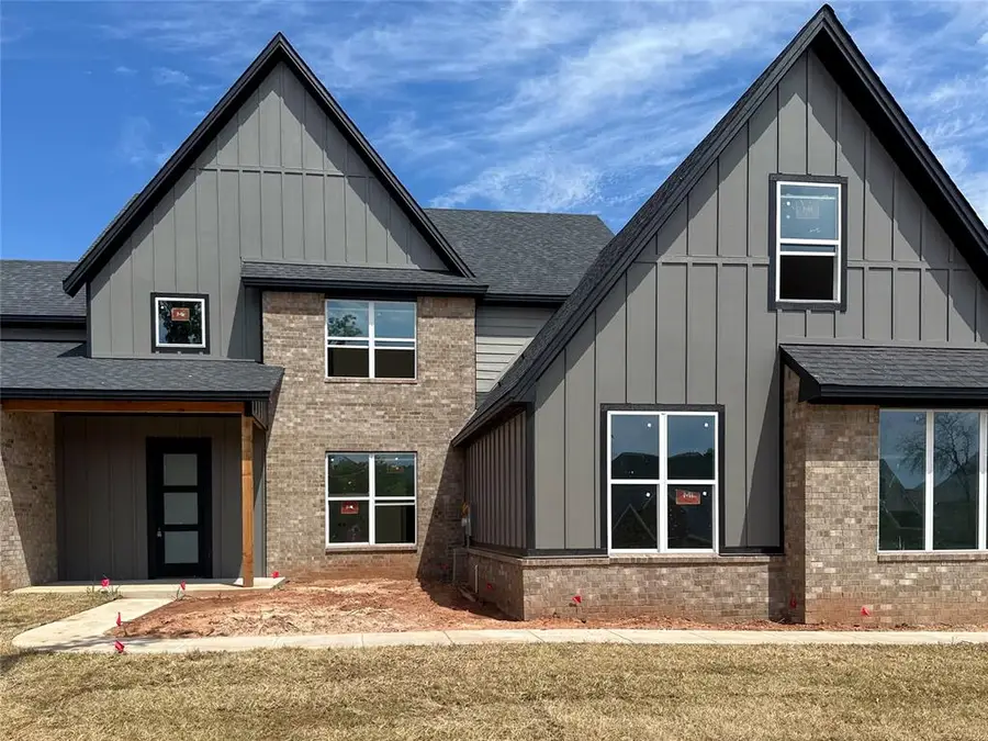 4601 Maple Ridge Drive, Edmond, OK 73034 - #2