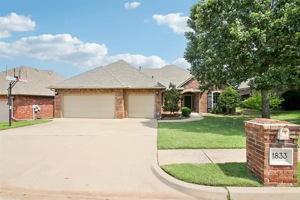 1833 Redland Drive, Edmond, OK 73003