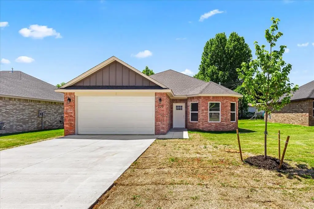 220 E Abbot Lane, Mustang, OK 73064 - #1
