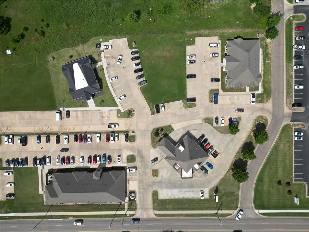 3300 N Kickapoo Street, Shawnee, OK 74804 - #1