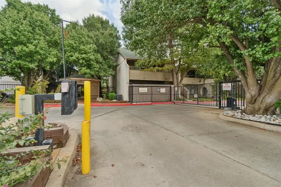 11120 Stratford Drive #220, Oklahoma City, OK 73120 - #2