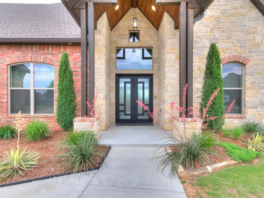 1200 Canteberry Drive, Yukon, OK 73099 - #2