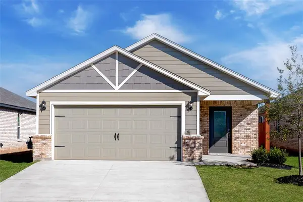 12700 Carrara Lane, Yukon, OK 73099
