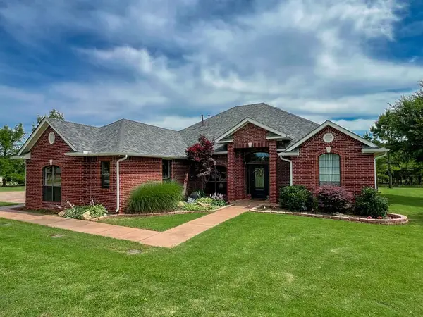 4550 Highland Hills Drive, Norman, OK 73026