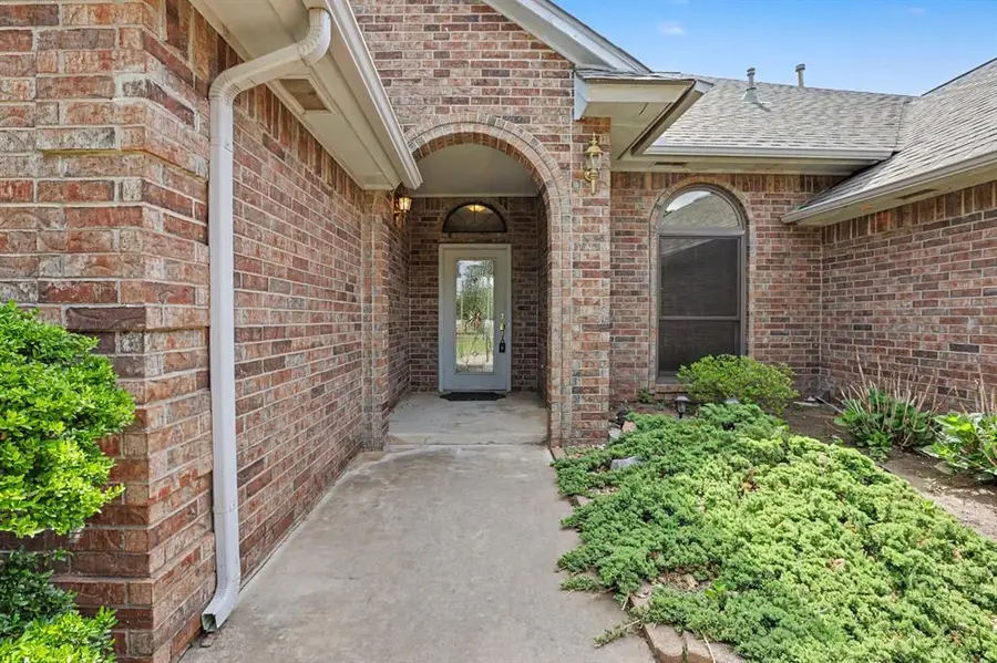 746 E Choctaw Street, Choctaw, OK 73020 - #3