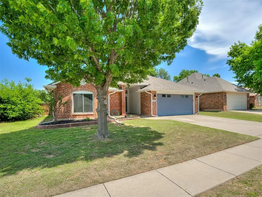 917 Goshawk Drive, Norman, OK 73072 - #2