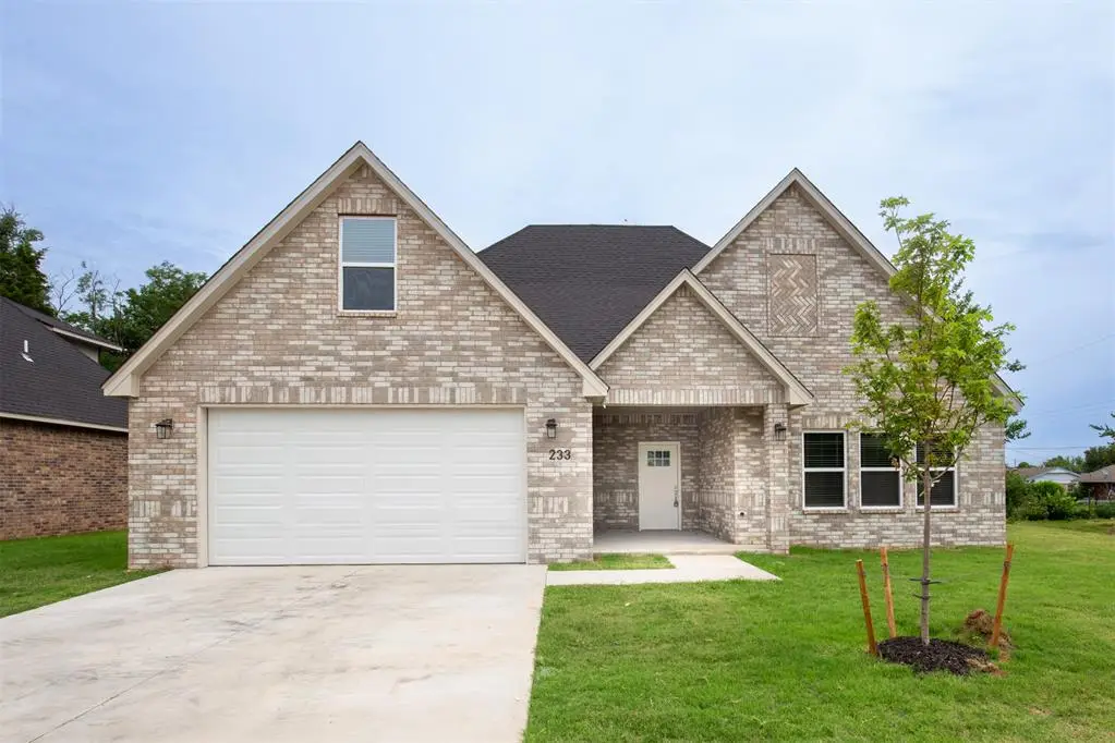 233 E Abbott Lane, Mustang, OK 73064 - #1