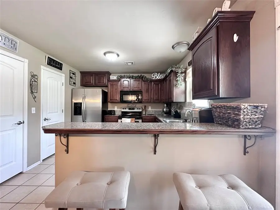 41258 Cottage Drive, Shawnee, OK 74804 - #2