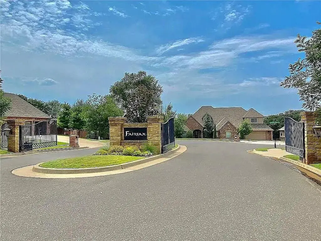 2932 Lakeshire Ridge Way, Edmond, OK 73034 - #1