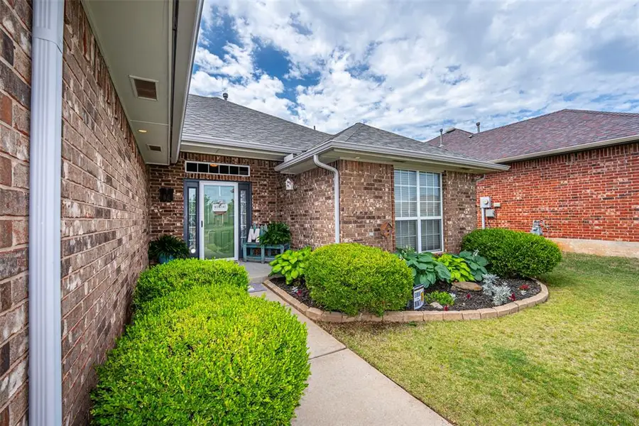 1640 SW 31st Terrace, Moore, OK 73160 - #2