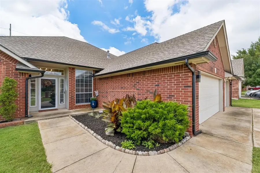 320 Paxton Court, Norman, OK 73069 - #2