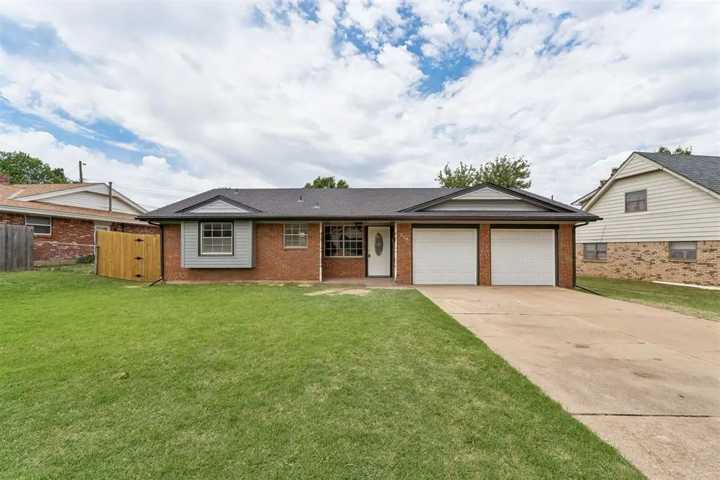 204 N Ranchwood Boulevard, Yukon, OK 73099 - #1