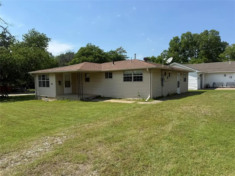 417 W 8th Street, Wewoka, OK 74884 - #2
