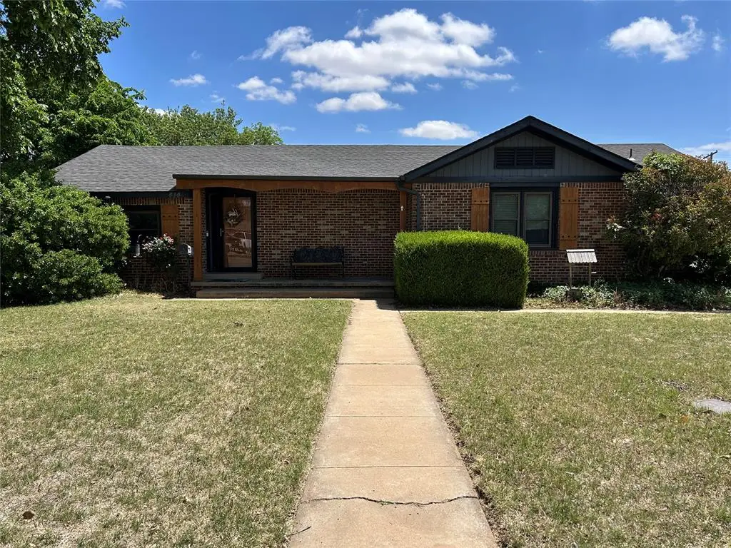 414 N Broadway Avenue, Hobart, OK 73651 - #1