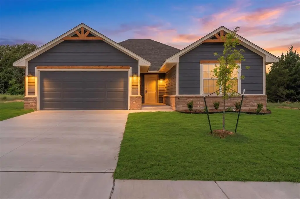 4656 Lincoln Landing, Harrah, OK 73045 - #1