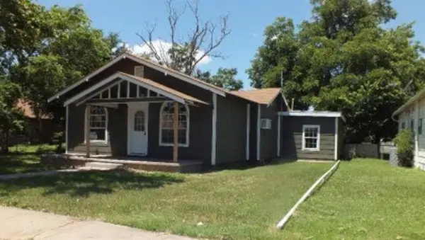 216 N Broadway Avenue, Tipton, OK 73570