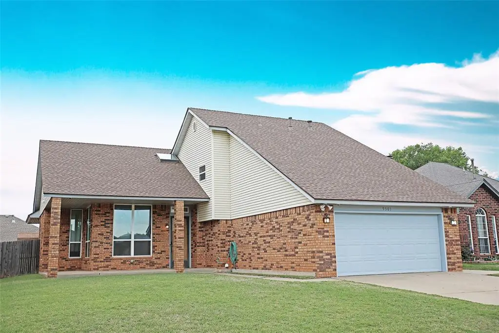 9301 Buttonwood Avenue, Moore, OK 73160 - #1