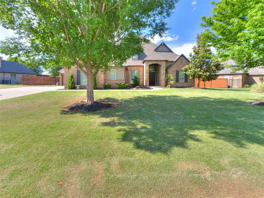 1017 W Camellia Way, Mustang, OK 73064 - #3