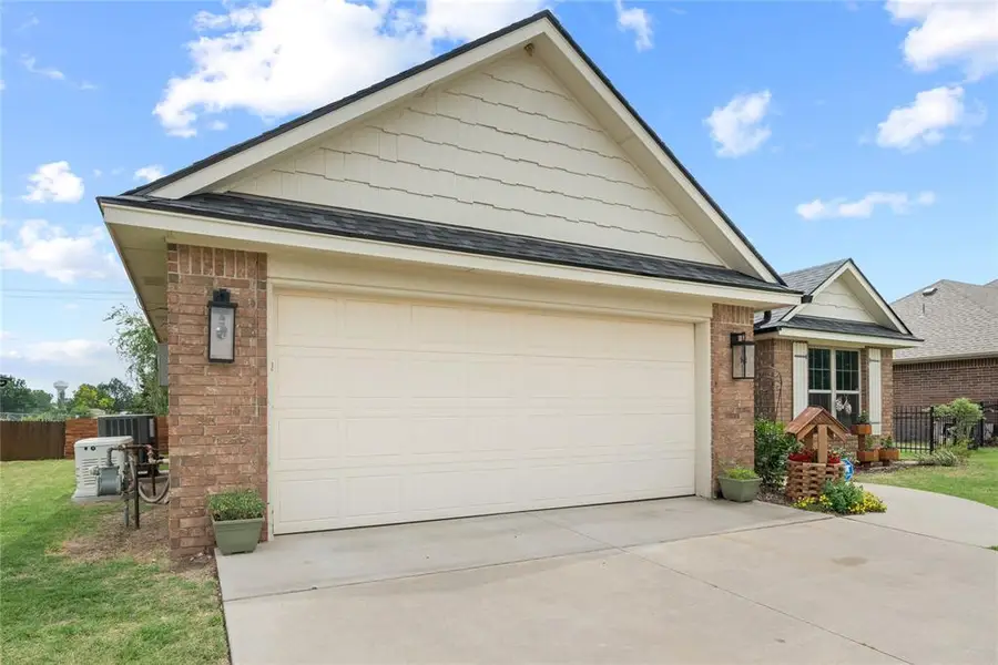 2567 Kadlan Drive, El Reno, OK 73036 - #2