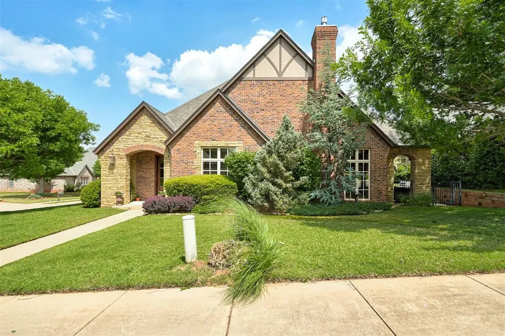 10512 Elmwood Forest Drive, Oklahoma City, OK 73151 - #1