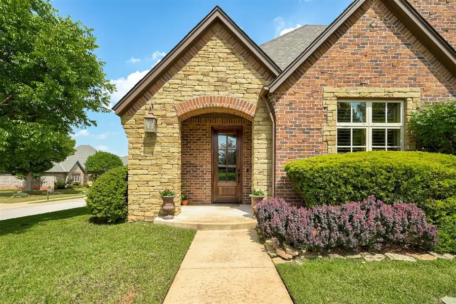 10512 Elmwood Forest Drive, Oklahoma City, OK 73151 - #3
