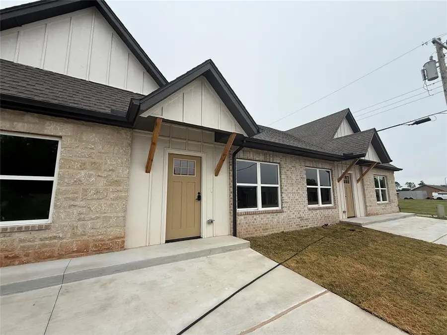 100 S. Walnut Street, Edmond, OK 73003 - #2