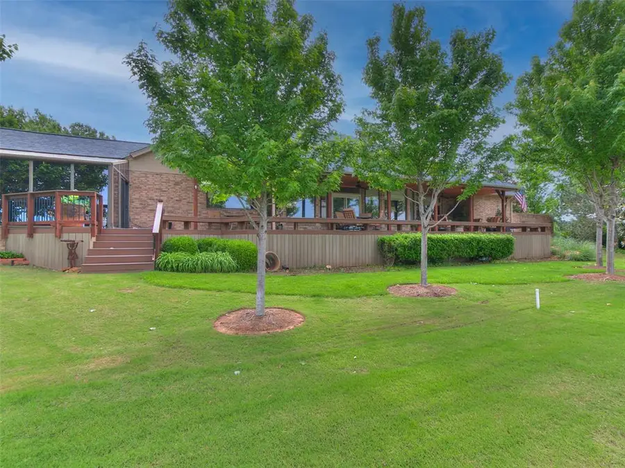 650 E Oak Place, Edmond, OK 73025 - #3