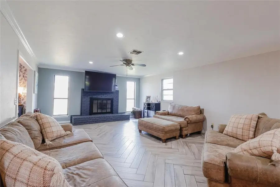 600 SW 69th, Oklahoma City, OK 73139 - #2