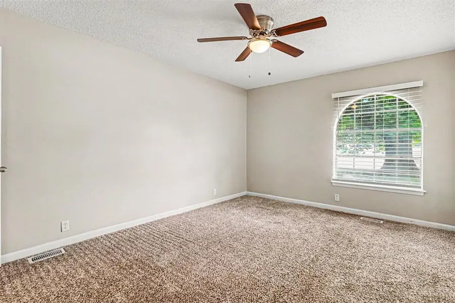 8921 E Rambling Drives, Oklahoma City, OK 73132 - #3