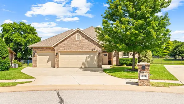 10600 Pinewood Forest Circle, Oklahoma City, OK 73151