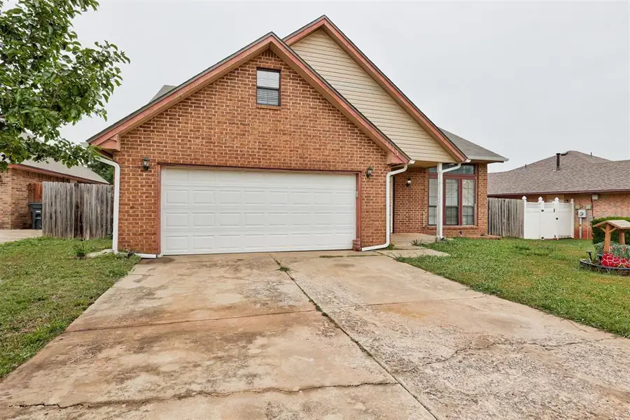 1113 NE 9th Court, Moore, OK 73160 - #3