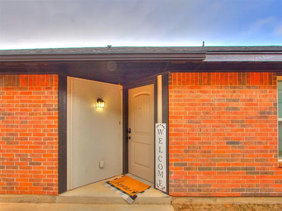 5612 Marblewood Drive, Oklahoma City, OK 73179 - #3