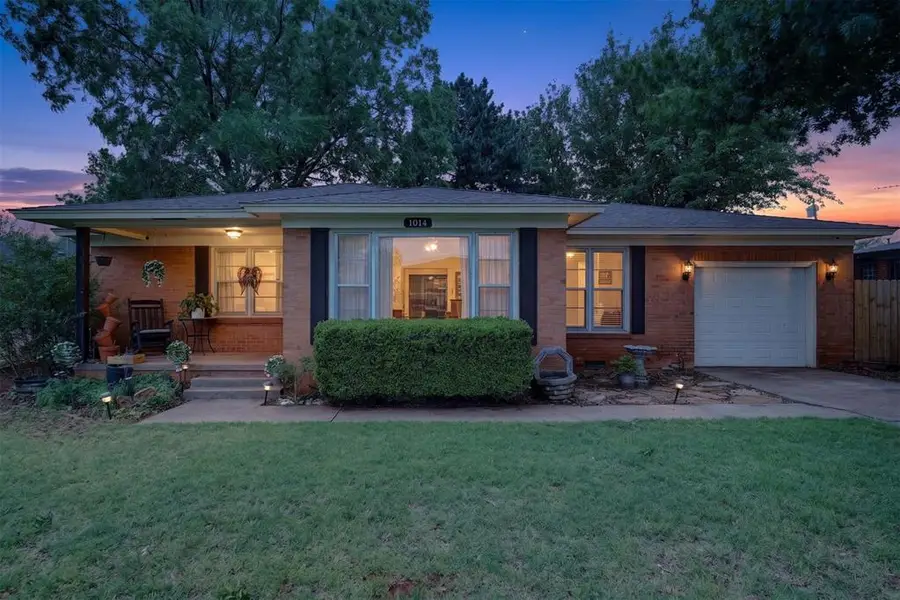 1014 W E Avenue, Elk City, OK 73644 - #2