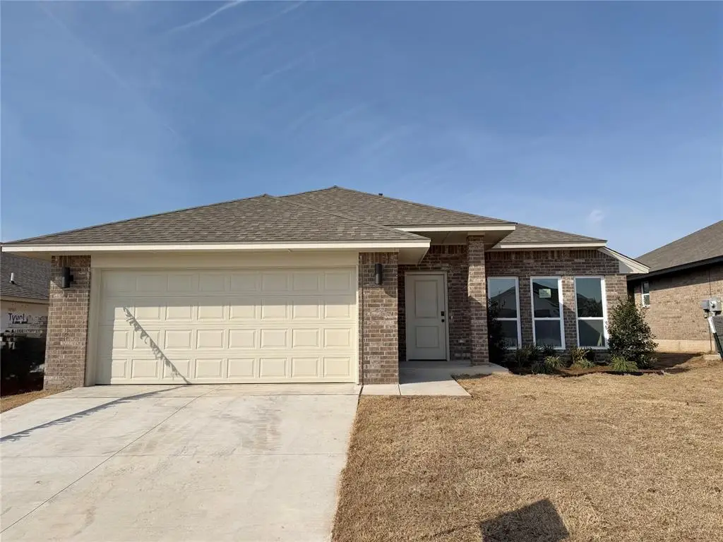1109 Redwood Creek Drive, Yukon, OK 73099 - #1