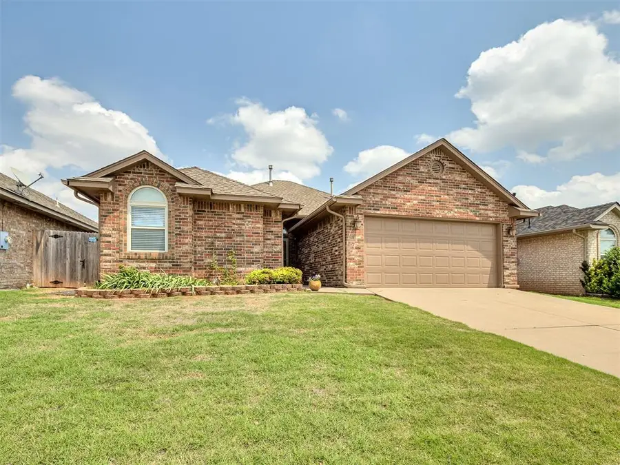 3908 Catamaran Dr, Yukon, OK 73099 - #2