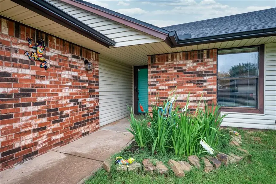 605 Golden Eagle Drive, Norman, OK 73072 - #2