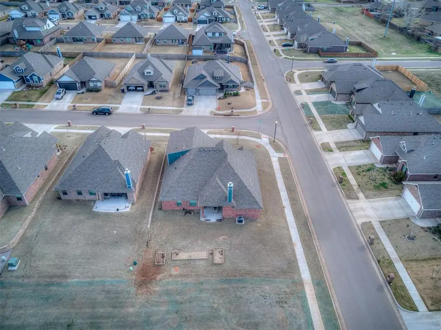 9321 NW 90th Street, Yukon, OK 73099 - #3