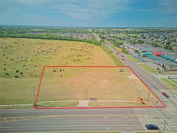 200 S Cemetery Road, Yukon, OK 73099