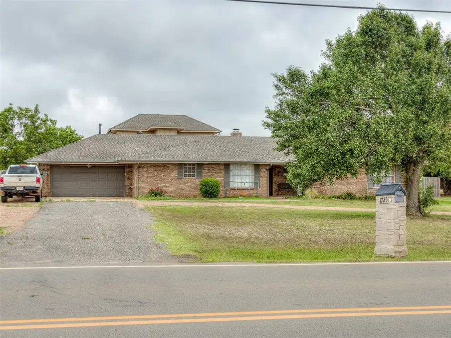 1725 NW Washington Avenue, Piedmont, OK 73078 - #3