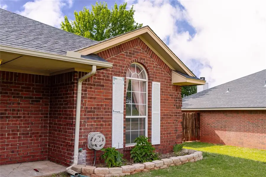 321 Peggy Drive, Elk City, OK 73644 - #2