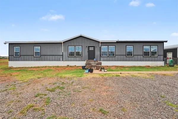 9908 N 1990 Road, Hammon, OK 73650