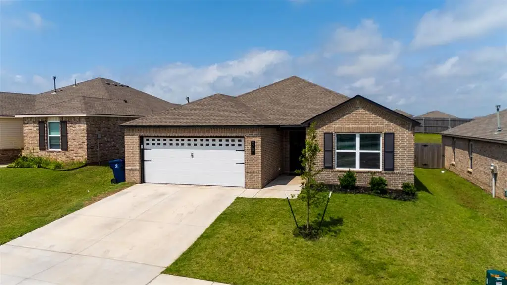 9701 Laredo Lane, Yukon, OK 73099 - #1