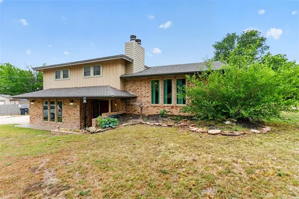 2640 Hummingbird Lane, Enid, OK 73703