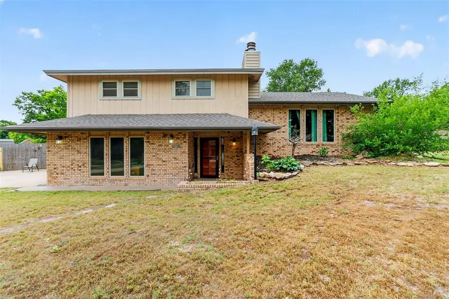 2640 Hummingbird Lane, Enid, OK 73703 - #2
