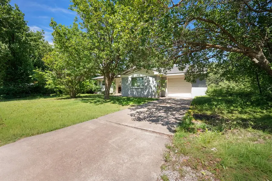 521 Eastgate Avenue, Wynnewood, OK 73098 - #2